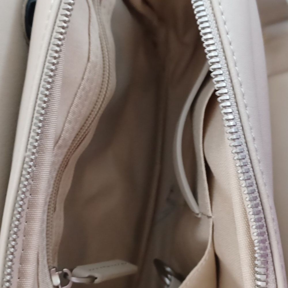 Monos Metro Duffel Vegan Leather New - Picture 9 of 16